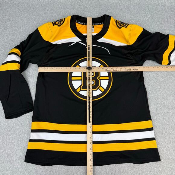 Authentic Boston Bruins Premium Black Jersey w/ Fight Strap Sz 52 NWOT Fanatics - Picture 2 of 4